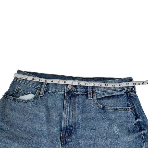 Old Navy Womens Distressed Denim High-Rise Cutoff Shorts Size 14 - Picture 4 of 11